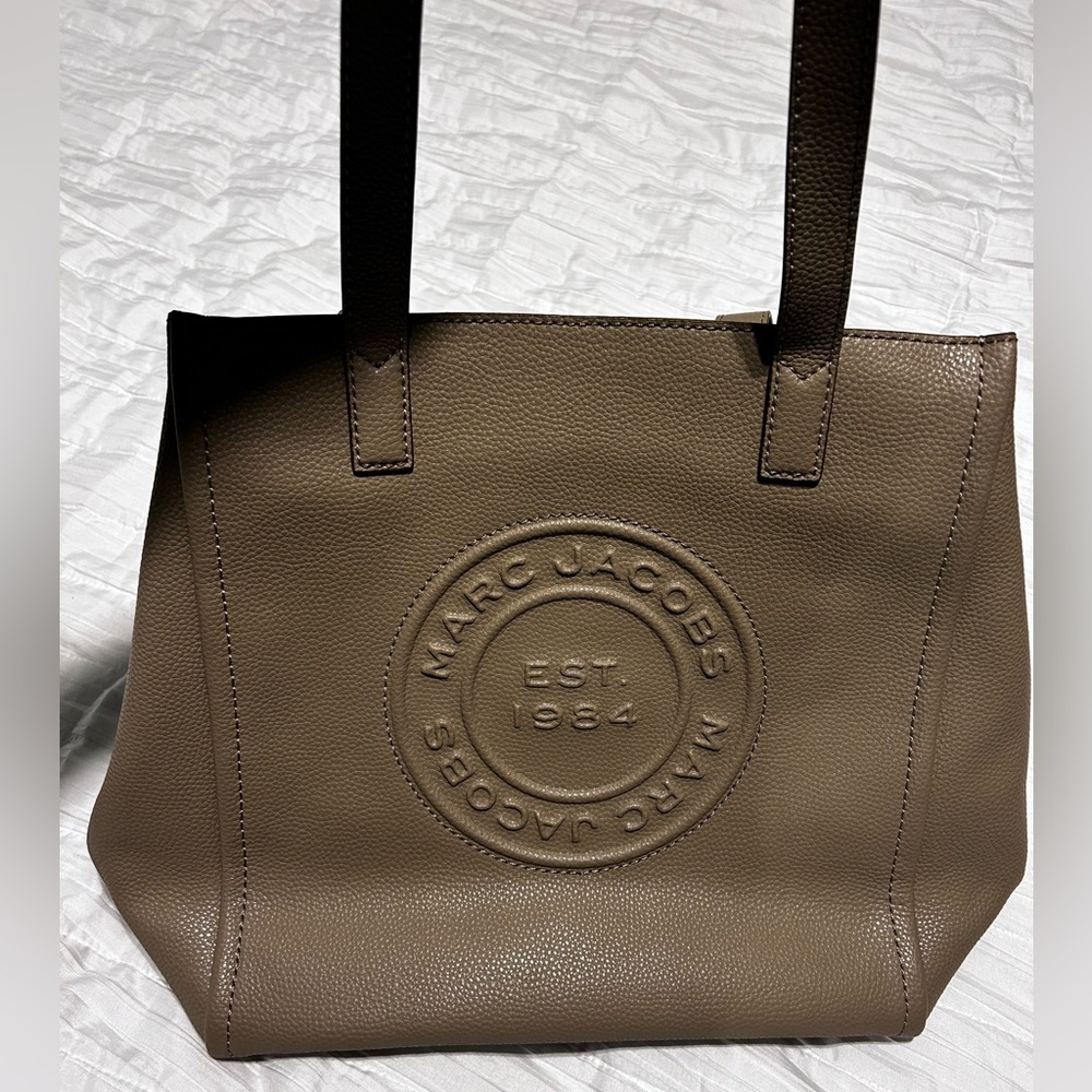 Marc Jacobs leather  tan tote  bag ! *NEW*